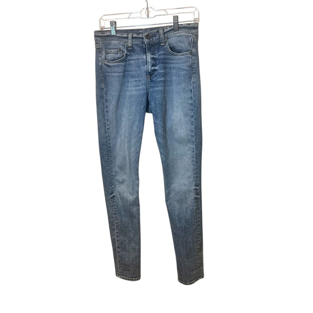 rag & bone size 26 Slim cut boyfriend  Fit Mid-Rise Light Wash Denim Jeans